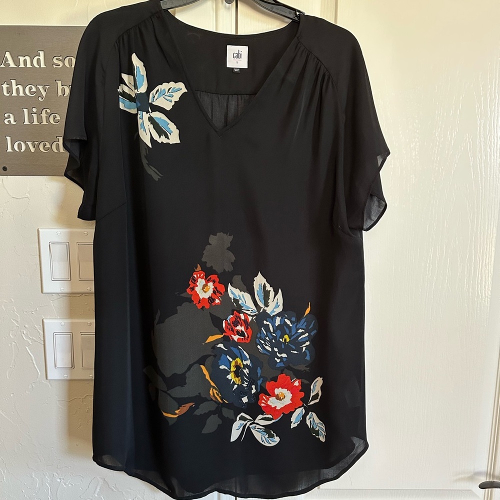 CAbi Black Fiori Floral V-neck Women's Top